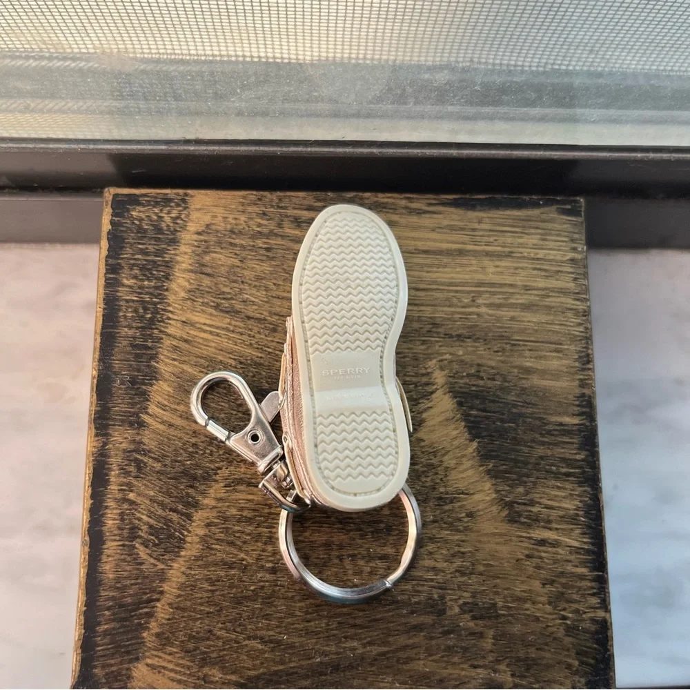 Sperry Top-Sider Boat Shoe Keychain (Silver)